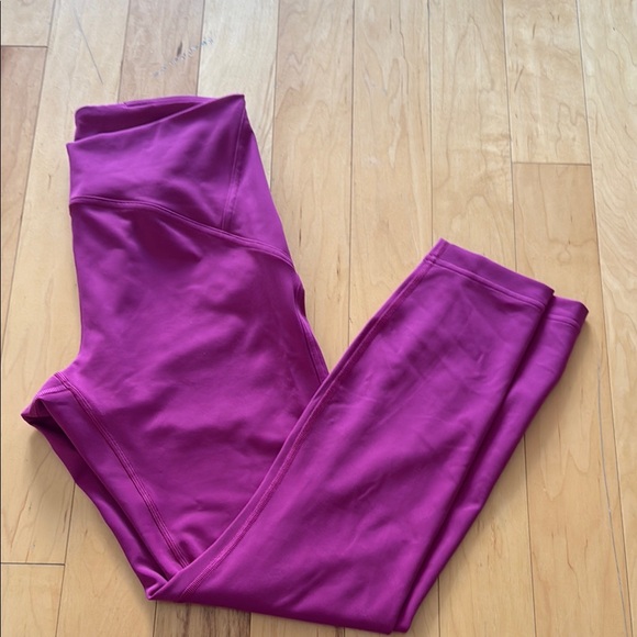 Lululemon InStill High-Rise Tight 25" size 8 magenta leggings - Picture 5 of 12